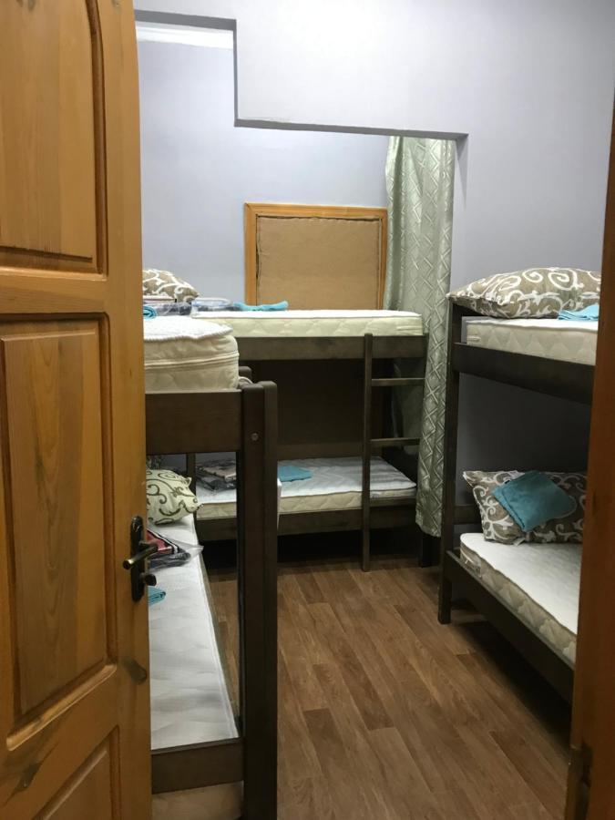 Ararat-Demeevskaya Hostel Kiev Extérieur photo