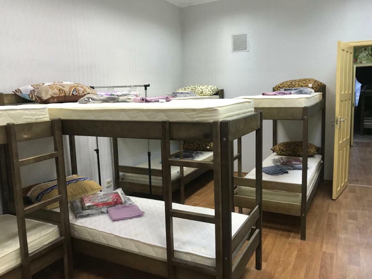 Ararat-Demeevskaya Hostel Kiev Extérieur photo